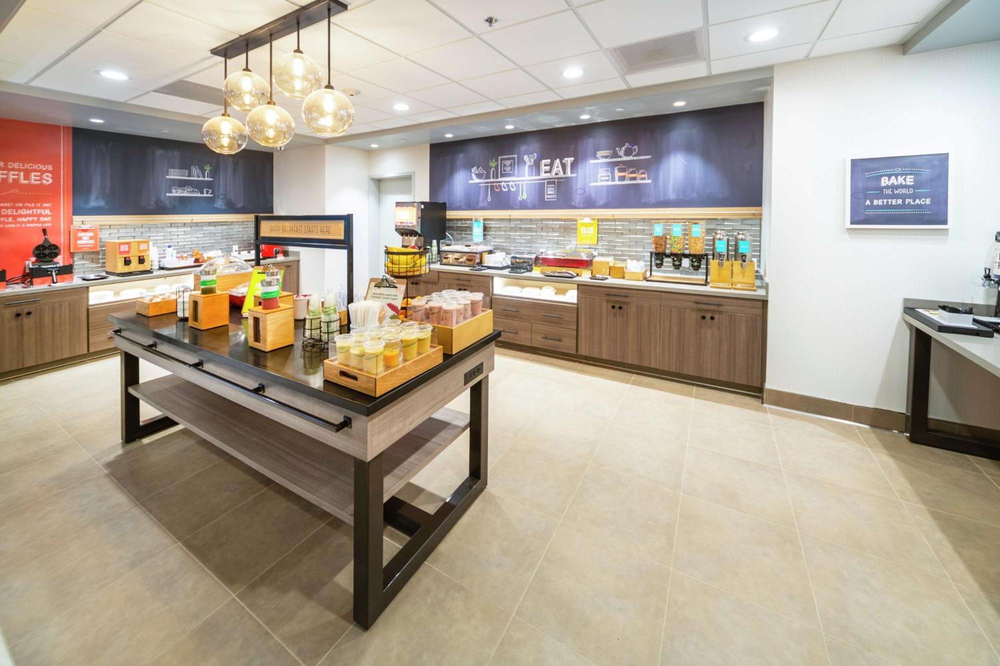 Hampton Inn & Suites Santa Maria מראה חיצוני תמונה